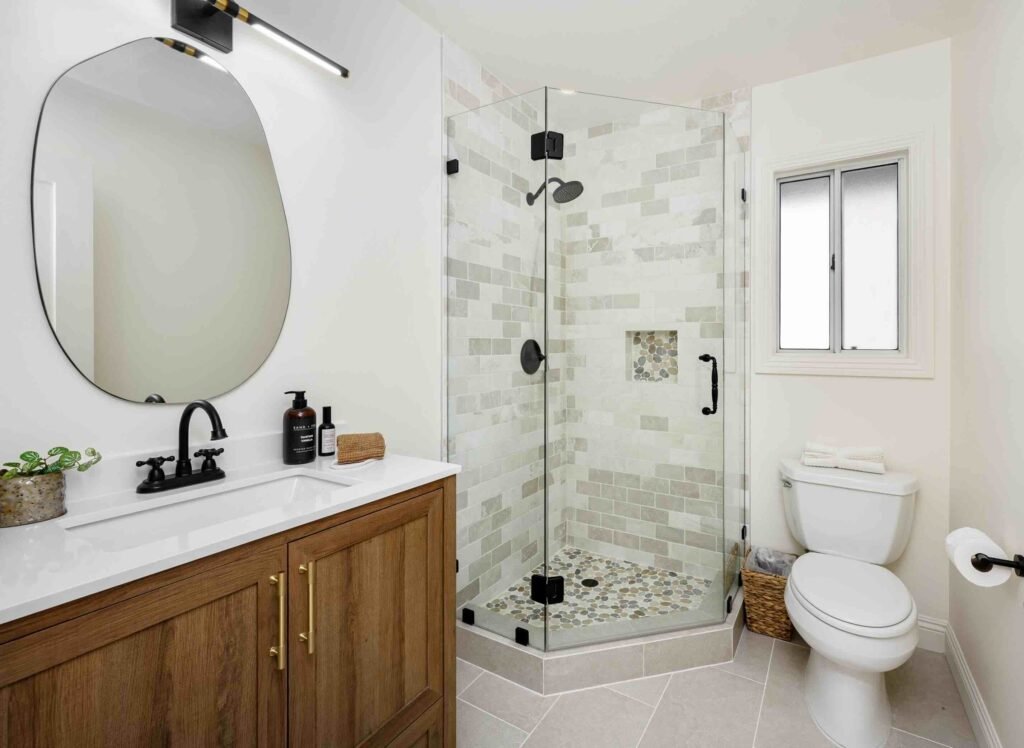 Bathroom remodel projects – A photo of a bathroom following a remodel project that used a dumpster rental from Durco.